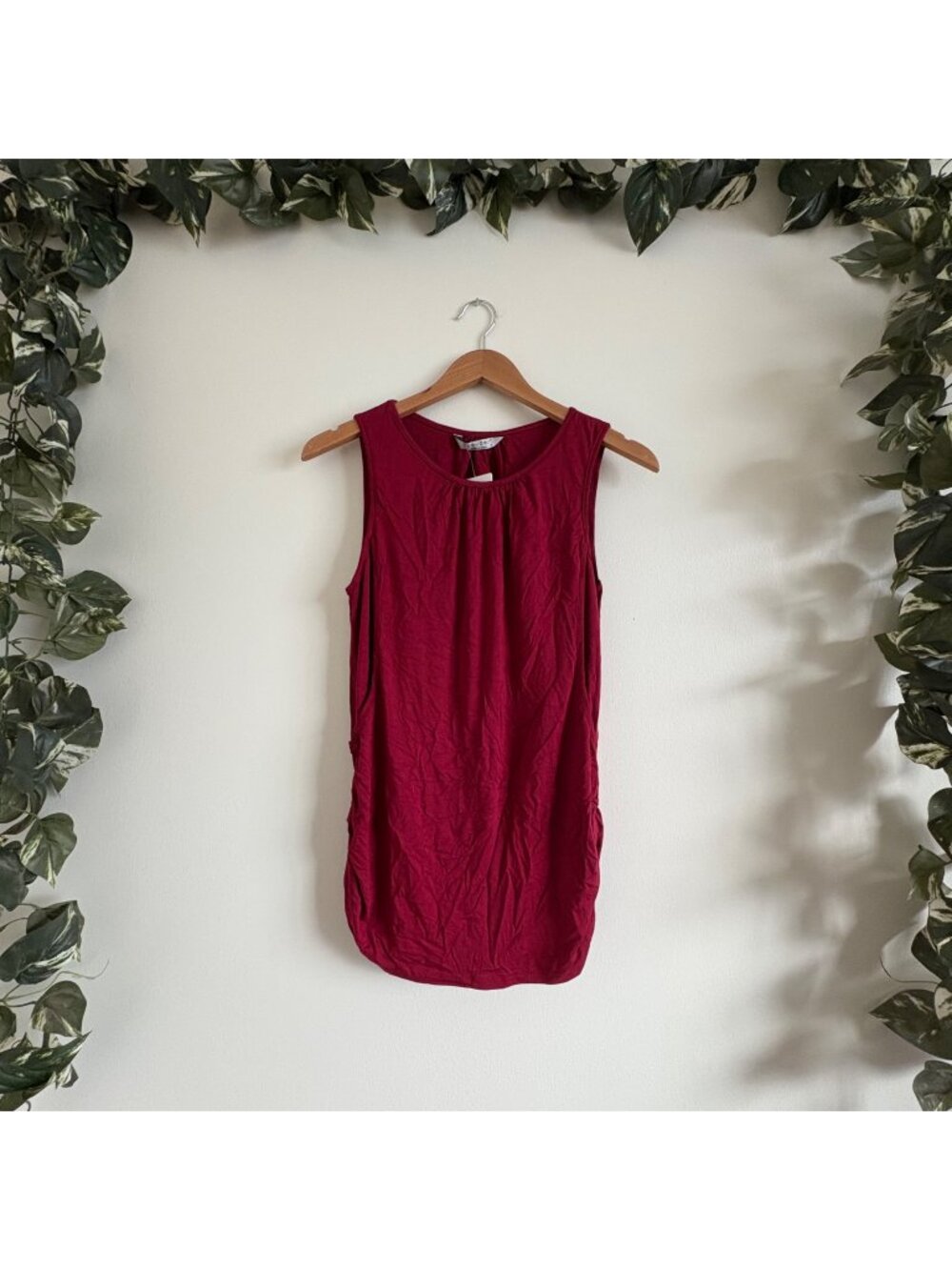 Ekouaer Maternity Sleeveless Nursing Tank Top Maroon NWT Women’s Size S